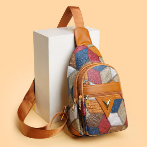 กระเป๋าคาดหน้าอกผู้หญิง 2024 กระเป๋าสะพายข้างหนังนิ่มลายพิมพ์แฟชั่นสไตล์เกาหลีใหม่ สไตล์ลำลอง เหมาะสำหรับทุกฤดูกาล