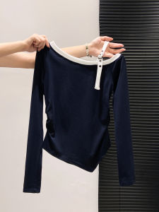 Áo Thun Nữ Tay Dài Hở Vai Thiết Kế Vai Chéo Màu Khối Trắng Mùa Thu 2025 Phong Cách Hàn Quốc Dáng Ôm Vừa Vặn Thường Ngày