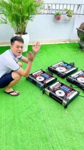 ĐẨY CÔNG SUẤT LỚN RCW 4800 Trang bị 64 sò lớn mang lại công suất mạnh mẽ vượt trội dành cho hội trường lớn sân khấu phòng karaoke cao cấp và sự kiện ngoài trời. Đảm bảo âm trầm sâu âm cao sắc nét và không bị méo tiếng kể cả ở công suất lớn