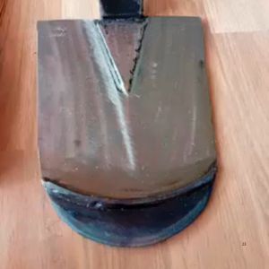 Cangkul Pacul Terek Oval Bahan Baja Putih: Alat Pertanian Berkualitas Tinggi