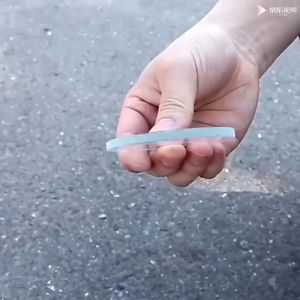 3 in 1 Car Safety Key Chain Escape Tools Mini Car Glass Window Breaker Seat Belt Cutter Whistle Emergency Escape