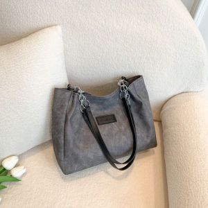 Fashionable Casual Womens Tote Bag Large Capacity Versatile Shoulder Bag Soft PU Leather Zipper Closure Pure Color Trendy