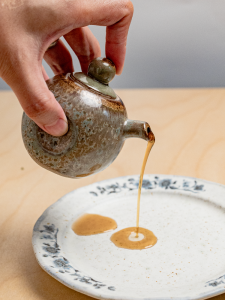 New Ceramic Seasoning Pot 100ml Home Use Soy Sauce Vinegar Pot Creative Clay Restaurant Noodle Shop Seasoning Pot Vintage Style Chinese Style