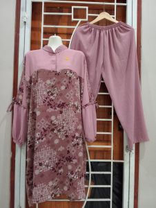 SETELAN TUNIK WANITA CRINKLE MOTIF BUNGA TERBARU KEKINIAN MURAH/tunik wanita crinkle/Tunik/tunik bahan crinkle /setelan wanita dewasa/setelan wanita  tunik crinkle