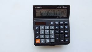 Kalkulator Sedang Auto Off Display Besar 12 Digit 120 Steps Sekolah Dagang Kantor Ukuran 14 x 13cm CT 738