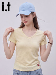 FINGERCROXX | Slim V-Neck Short Sleeve T-Shirt