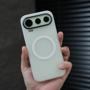 MAKE | Magnetic Thin Matte Phone Case