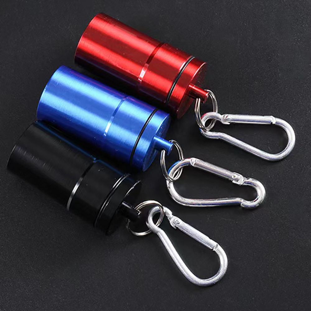 1Pcs Windproof Aluminum Pocket Ashtray With Lid Portable Keychain Cigarette Ash Storage Tube Holder Outdoor Accessory
_voghion.com