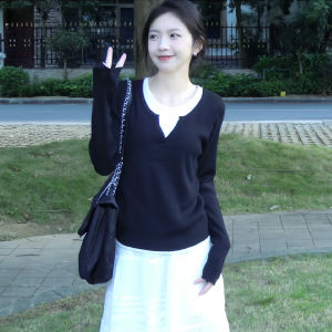 Black Fake Two Pieces V-neck Shoulder Long Sleeves T-Shirt Womens Spring and Autumn Slim Fit Slimming Inner Chic Knitting Bottoming Shirt Tops
