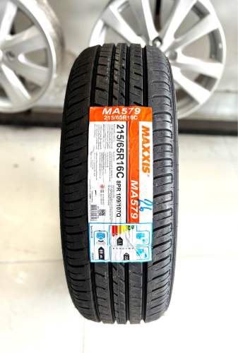 เปรียบเทียบยาง Maxxis 215/65 R16: เลือกลายดอกยางแบบไหนระหว่างเน้นนุ่มเงียบหรือทนทาน