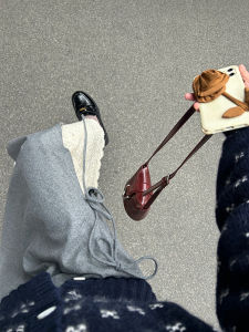 กระโปรงยาวผ้าขนสัตว์ผสมลูกไม้สไตล์สาวสวน SourceWithU ทรงเอเอวสูง ทรงเข้ารูป สีเทา ฤดูใบไม้ร่วง/ฤดูหนาว