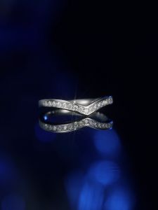 LOVETIA Cincin Asli Moissanite Desain V Perak 925 untuk Wanita Sertifikat GRA XJZ105