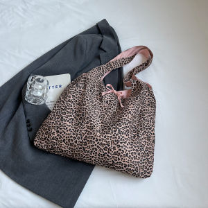 Trendy Large Capacity Womens Shoulder Bag 2025 New Fashion Leopard Print Tote Bag for Commuting And Class Casual Leisure