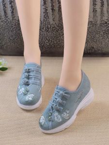 Old Beijing Cloth Shoes Womens Casual Sneaker Non Slip Soft Bottom Comfortable Ethnic Style White Shoes Ladieswear Breathable Embroidered Shoes