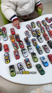 【Local Seller】Mini Pull Back Sport Car Kereta Mainan Budak Sport Car Toys Model Fun Toy Simulation Children Kids Gift