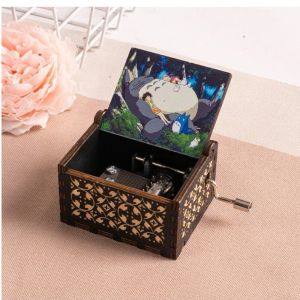 Mini Hand-Cranked Music Box Gift for Girlfriend And Best Friend Creative Birthday Present Wooden Musical Toy from China