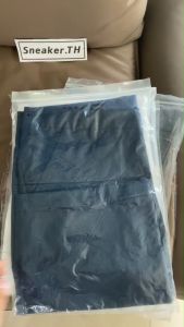 เดรสคอวีแขนยาว ดีเทลตีเกร็ดจับจีบตรงช่วงอก แขนพองน่ารัก มีกระเป๋าpockets 2ข้างซ้าย ขวา กระโปรงทรงเอบานกำลังดี   NTD24