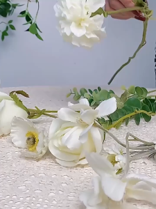 20PCS 58*58cm Waterproof Flower Wrapping Paper Flower Bouquet Wrapper Flower Packaging Paper Gift Packaging Sheets Two-Sided Colored Gold Border for Florist Handmade DIY Gift Packaging