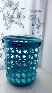 PST ตะกร้าผ้าพลาสติกกลมทรงสูงพร้อมหูหิ้วเพชรสยาม รุ่น 2125