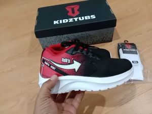 Sepatu Sekolah Anak Laki Laki Perempuan Warna Hitam Putih Murah Tali Perekat Rekat Velcro Kecil Tanggung Umur 6 10 Tahun PAUD TK SD SMP SMA Kelas 1 2 3 4 5 6 7 8 9 0 KIDZTUBS1621101624