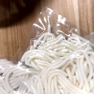 JIAOZHI โปรโมชั่นพิเศษ!!! ซือเส้นอุด้ง 2 อันราคา 30 บาท เส้นอุด้ง  ขนาด 80 กรัม (ส่งจากไทย)