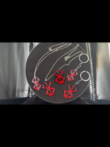 Anime Game with Geometric Pendant Necklace Simple Mens and Womens Gold Stainless Steel Chain