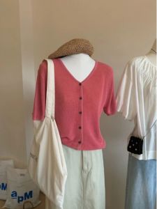 ฤดูร้อน น้ําแข็งบาง ผ้าไหม คอวี เสื้อผ้าถัก สุภาพสตรีสีชมพู ลำลอง แฟชั่น หวาน สไตล์ปกติ ความยาวแขนสั้น กระดุมเดี่ยวสั้น