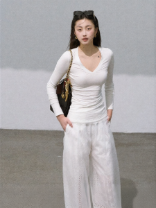 OAKMOO | Áo Thun Len Dài Tay V-Neck Viền Ren