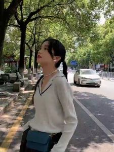 COZYBISS -(BEST SELLER) SWEATER YIU YIU V-NECK / Switer Rajut Wanita V-neck Polos/ Longsleeve Korean Style Knit