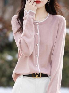 Big Sale Leak-Picking ~ Outlets Counter Big Brand Classic Style round Neck Knitting Cardigan Female Autumn Contrast Color Anti-Aging Top