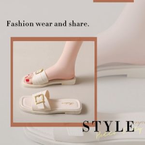 LHMoonlight NEW รองเท้าแฟชั่นผู้หญิง มากับทรงรองเท้าแบบสวมสายคาดดีไซน์เข็มขัดกับตัวแต่งสีทองไม่สามารถปรับระดับได้ วัสดุเป็นยางน้ำหนักเบา เท้าเล็กเรียวใส่แล้วเข้ามาก มี 3 สีให้เลือกดจิ้มได้เลย