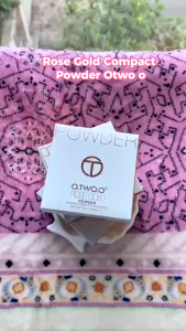 O.TWO.O Rose Gold Radiance Compact Powder Oil Control Matte Finish Sheer to Medium Coverage Smooth Long Lasting Make Up