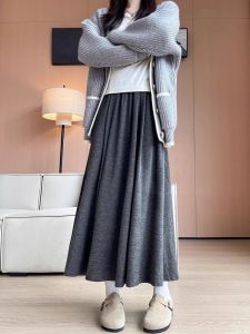 กระโปรงทรงเอเอวสูงสีเทาหลวมๆ สไตล์ง่ายๆ สำหรับฤดูใบไม้ผลิ ฤดูใบไม้ร่วง และฤดูหนาว กระโปรงยาวปานกลางแบบลำลองสำหรับผู้หญิงไซส์ใหญ่