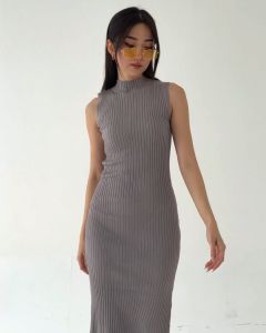 Sweetenia - Hwasa Turtle Neck Sleeveless Midi Dress