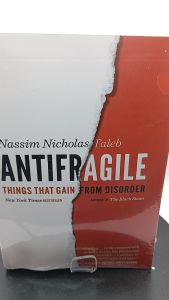 Antifragile by Nassim Nicholas Taleb [Paperback]