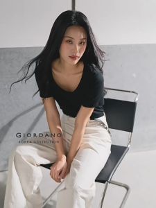 Giordano Korea Collection Womens U-neck Short Sleeve Slim Ribbed Tee 05325557