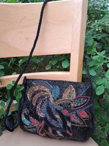 Hàng Si túi đeo chéo kết cườm