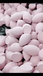 ฟองน้ำแต่งหน้า สำหรับลงรองพื้น การสั่งผ่านผ่านร่วม มีหลายสี หรือสำหรับลงคอลลาเนม ถูกที่สุดในไทย