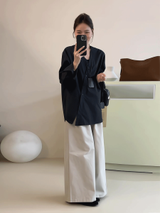 เสื้อเชิ้ตคอวีแขนยาวทรงหลวมสไตล์เกาหลีสำหรับผู้หญิง ฤดูใบไม้ร่วง 2025 ทรงหลวม แขนยาว คอวี ทรงหลวม แขนยาว คอวี