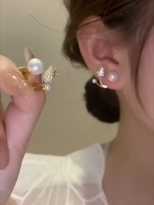 Anting Tusuk Mutiara Bunga Tulip Elegan Anting Fashion Korean Style Kekinian