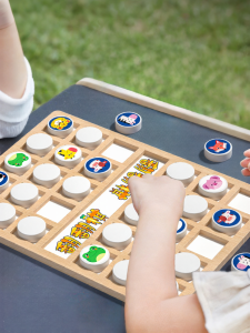 XIAOWANDOU | Concentration Training Educational Flipping Chess Toy