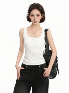 BAIDAIFEI | Bust-supportive Concealing Spaghetti Strap Tank Top