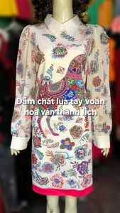 Đầm chất lụa tay voan hoa văn thanh lịch