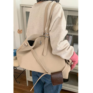 กระเป๋าถือหนังกลับสไตล์ย้อนยุคขนาดใหญ่สำหรับผู้หญิง ฤดูใบไม้ร่วง/ฤดูหนาว 2024 กระเป๋าถือแบบเกาหลี กระเป๋าถือแบบ Tote กระเป๋าถือแบบลำลอง