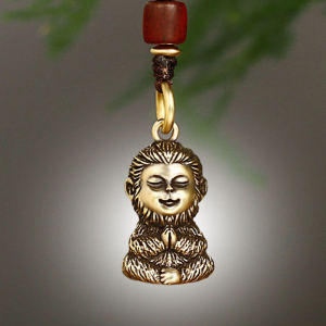 พวงกุญแจรถยนต์รูปลิงปีนักษัตรซุนหงอคงทองเหลืองบริสุทธิ์เครื่องประดับแบบห้อยซุนหงอคงซุนหงอคงสไตล์จีนไอเดียสร้างสรรค์