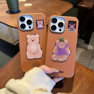 MrHaHa Jelly Cat Doll Leather Case For Samsung S24 Ultra S23FE S23 Ultra A11 A12 A13 A14 A15 A22 A32 A52 A72 A23 A33 A53 A73 A34 A24 A35 A55 A03 A04 A06 A16 A20 A30 A21 A30 4G 5G Cartoon Cute Bear Colorful Simple Retro Style Leather Cases