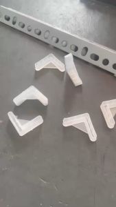 ( Combo 10 cái ) Chân nhựa chống trầy( V3 x 3cm) V lỗ đa năng cao cấp