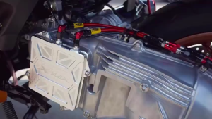 ฝาครอบกรองอากาศ Yamaha Xmax300 V1 V2 V3 2017-2025 CVT งานอลูมิเนียม CNC