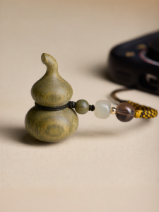 QINGXIANGTAI | Wealth Attracting Natural Green Sandalwood Gourd Charm