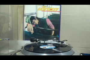 1 แผ่นเสียง 12นิ้ว p23 คันไถ เด็กรถ แรมจันทร์ 3เพลงแผ่นVG++ริ้วรอยบาง เสียงรบกวนน้อยนิดไม่มีรอยลึก แผ่นล้างสะอาดแล้ว ปกVG+มีตำหนิขอบนิดหน่อย ขอบไม่ขาด สันไม่ทะลุ